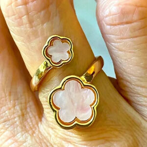 Lucky Clover Pink Gold Tone Adjustable Ring New